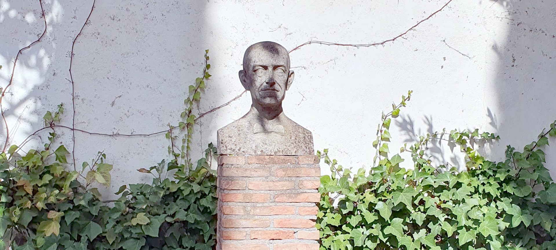 Büste von Manuel de Falla, Granada