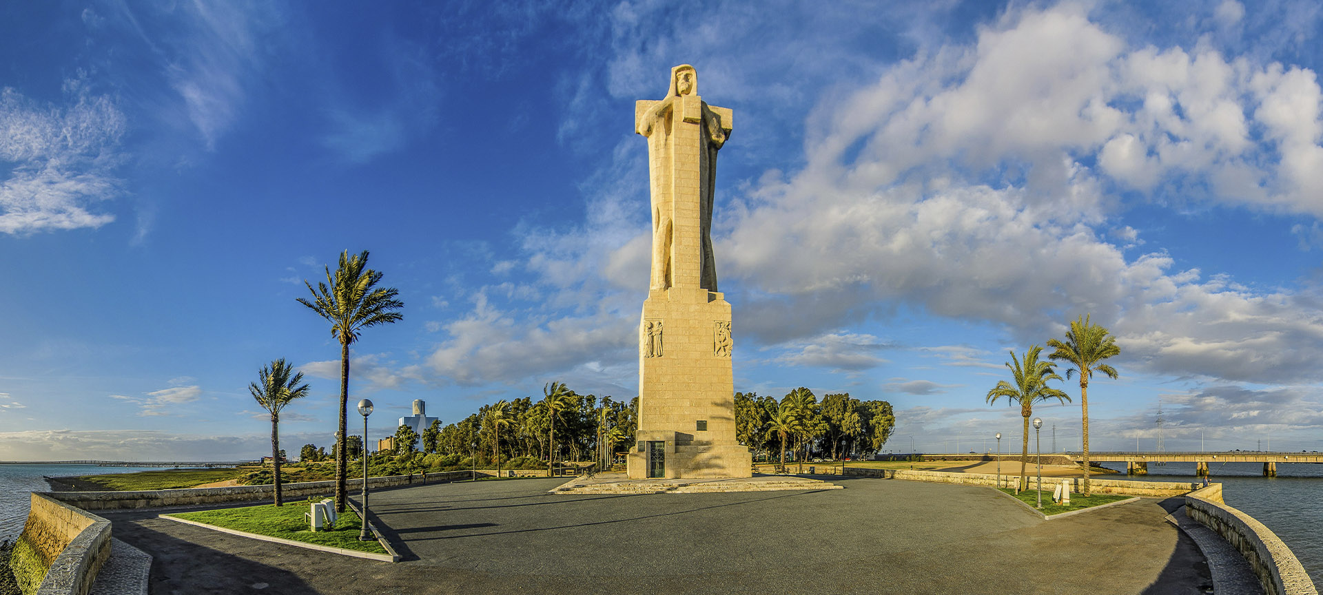 Monument to Colón in Huelva