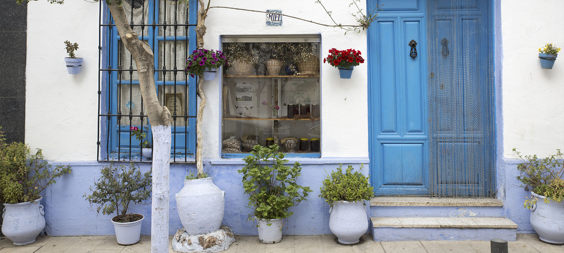 Una via di Lanjarón (Granada, Andalusia)