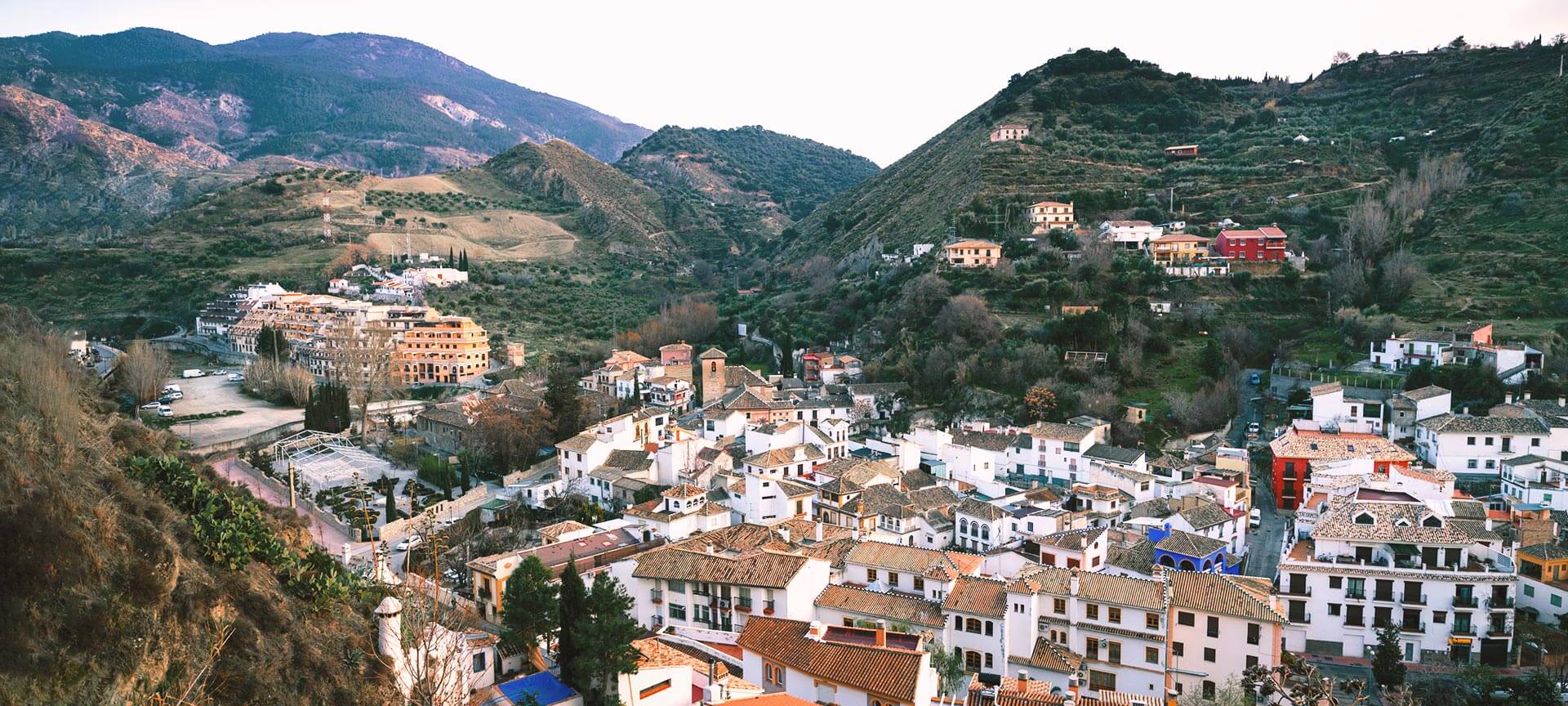 Vista de Monachil, en Granada (Andalucía)