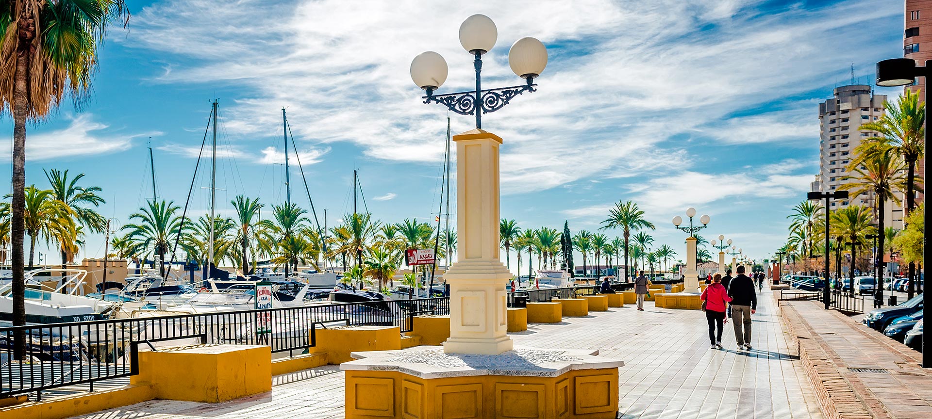 Front de mer de Fuengirola (province de Malaga, Andalousie)
