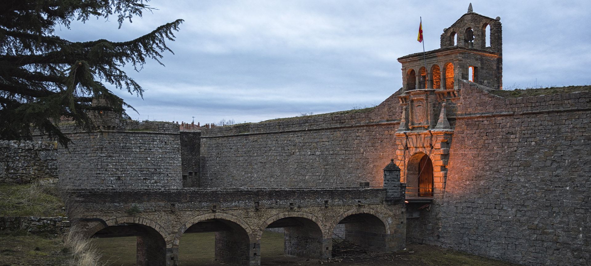 Wejście do Cytadeli w Jaca (Huesca, Aragonia)