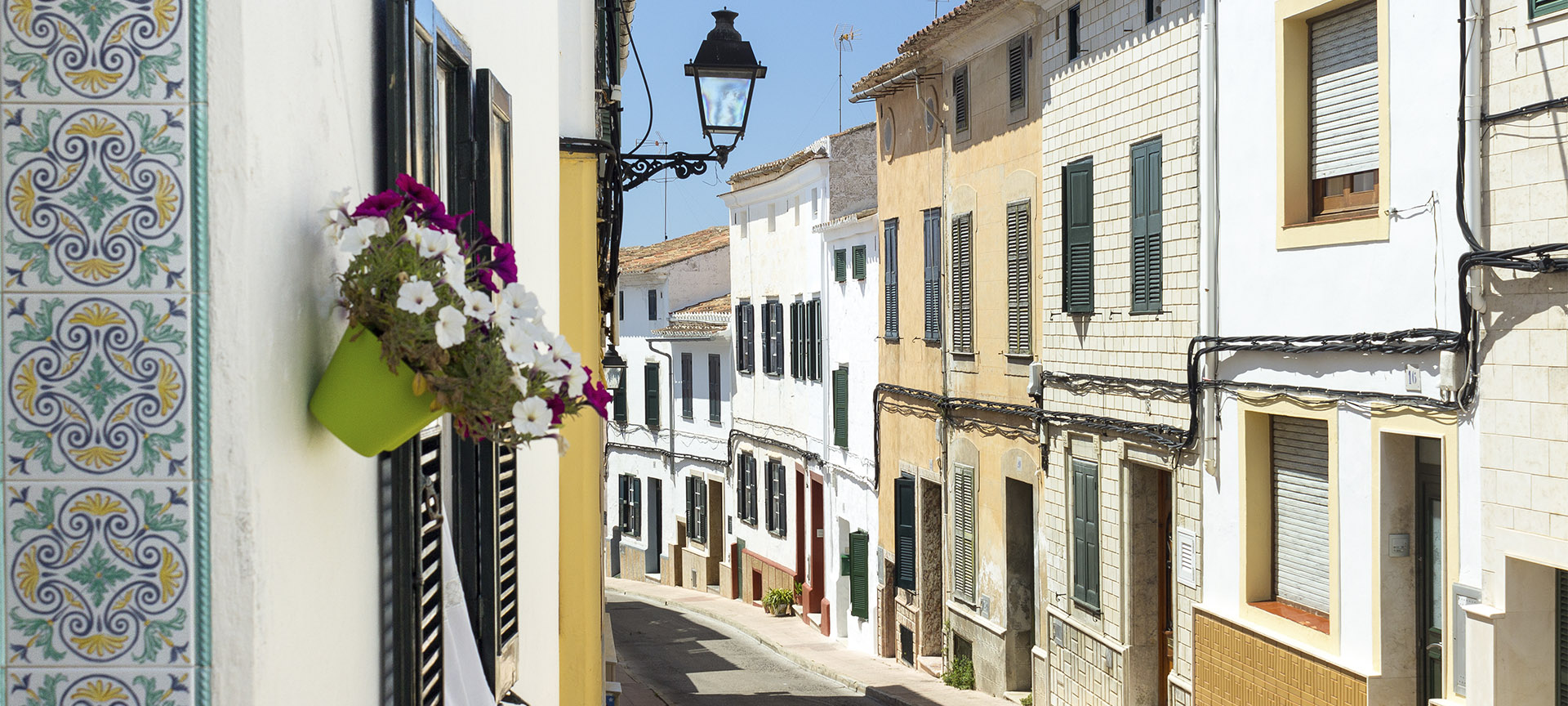 Calle de Alaior (Menorca, Islas Baleares)