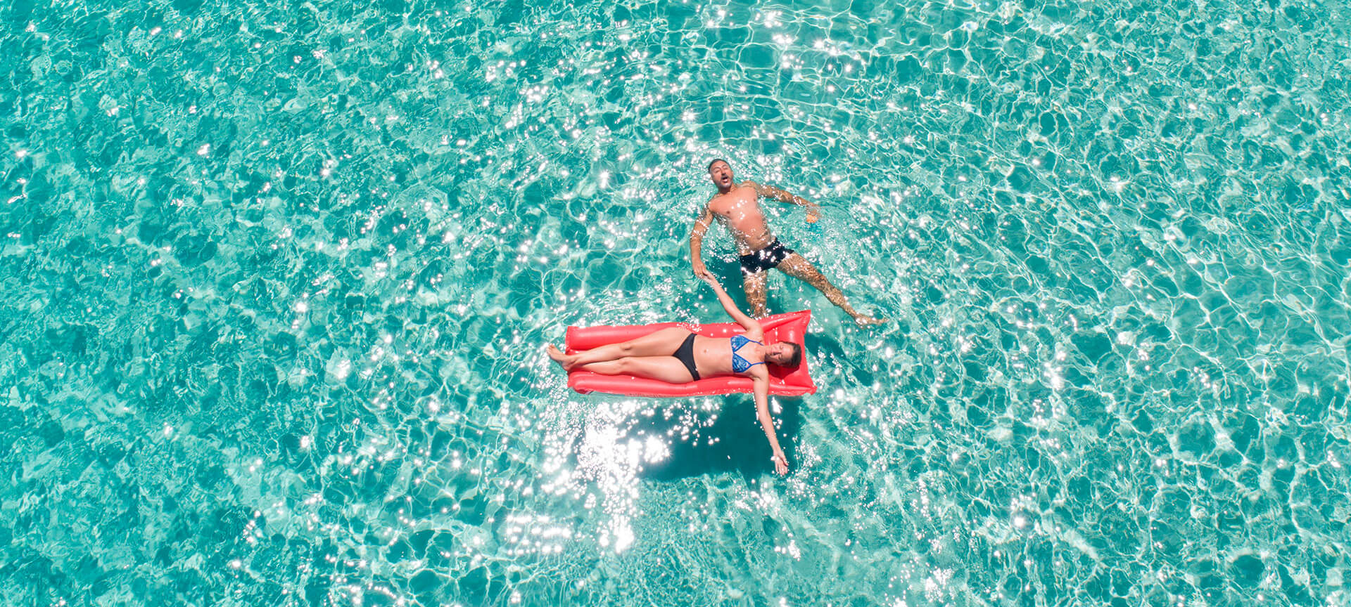 Coppia in spiaggia a Formentera