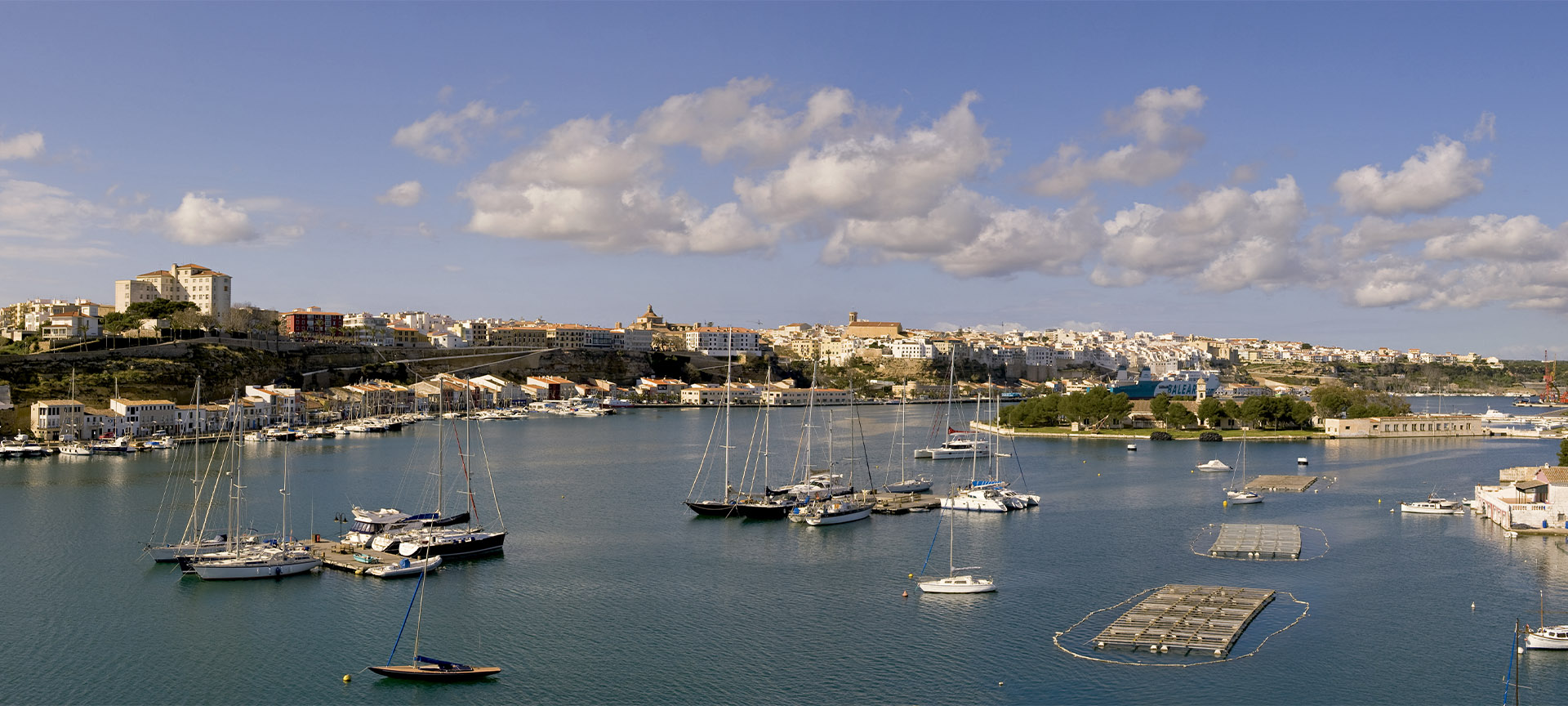 Puerto de Maó, en Menorca (Islas Baleares)