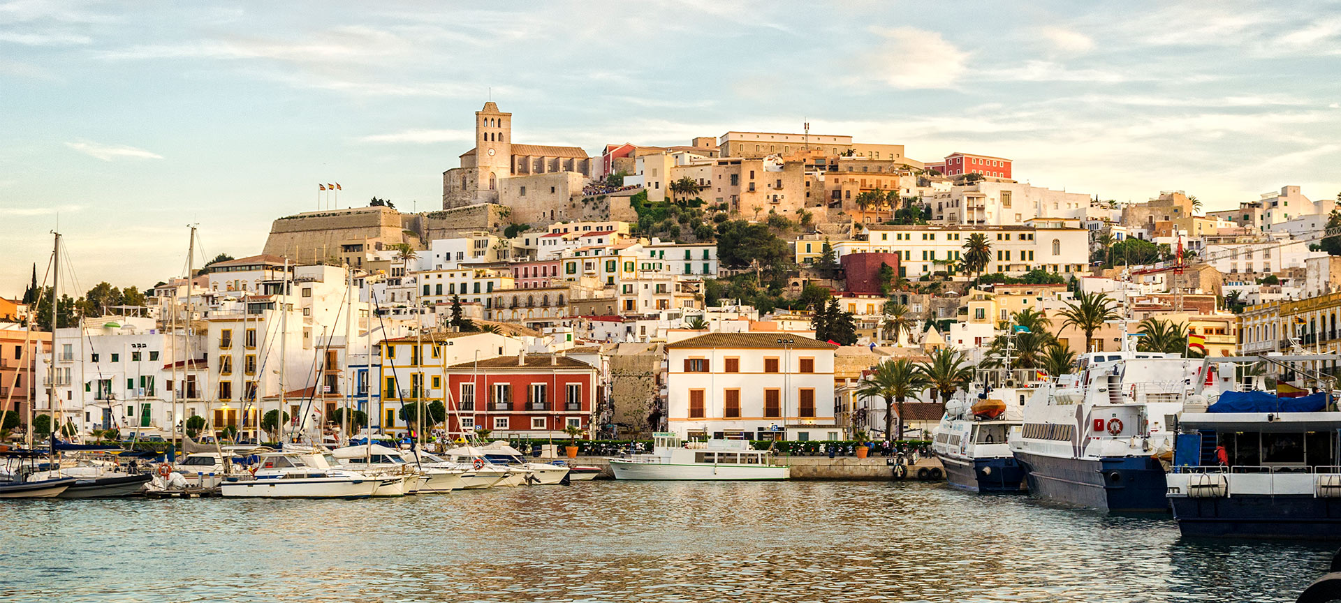 Vista general de Eivissa (Islas Baleares)
