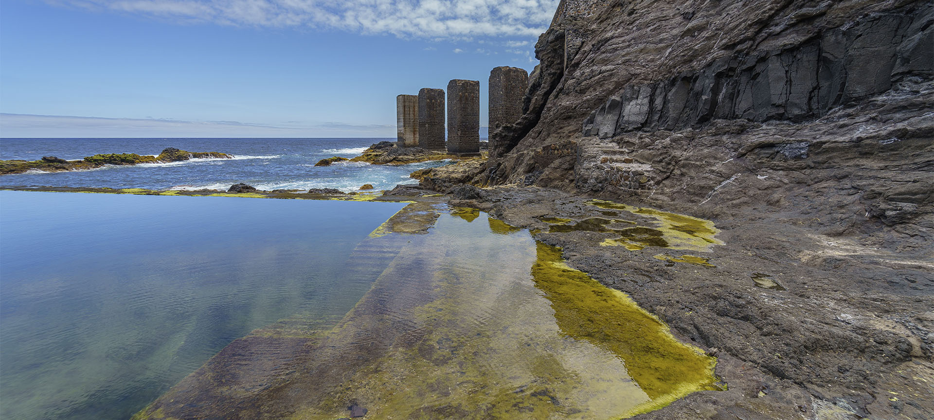 Natürliches Schwimmbecken in Hermigua auf La Gomera (Kanarische Inseln)