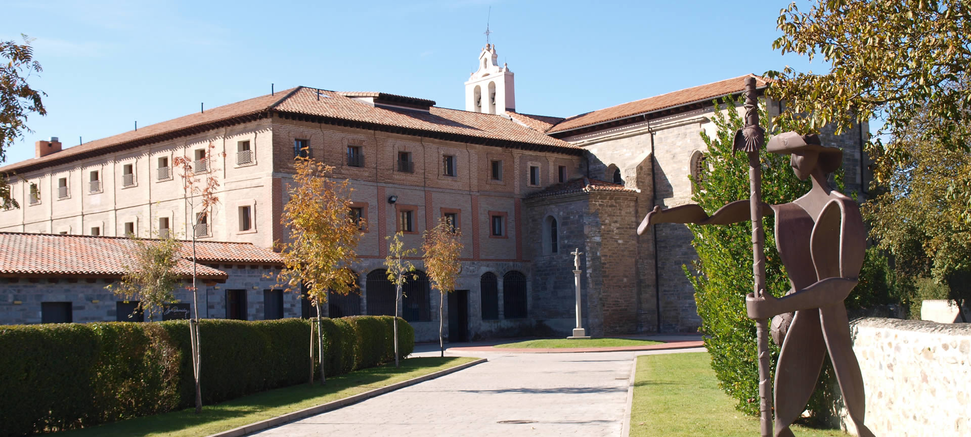 Außenansicht des Klosters „Nuestra Señora de la Bretonera“ in Belorado