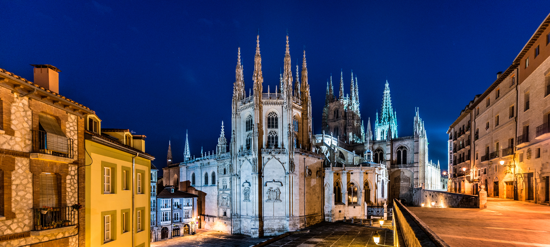 Veduta notturna della Cattedrale di Burgos, Castiglia e León Veduta notturna della Cattedrale di Burgos, Castiglia e León