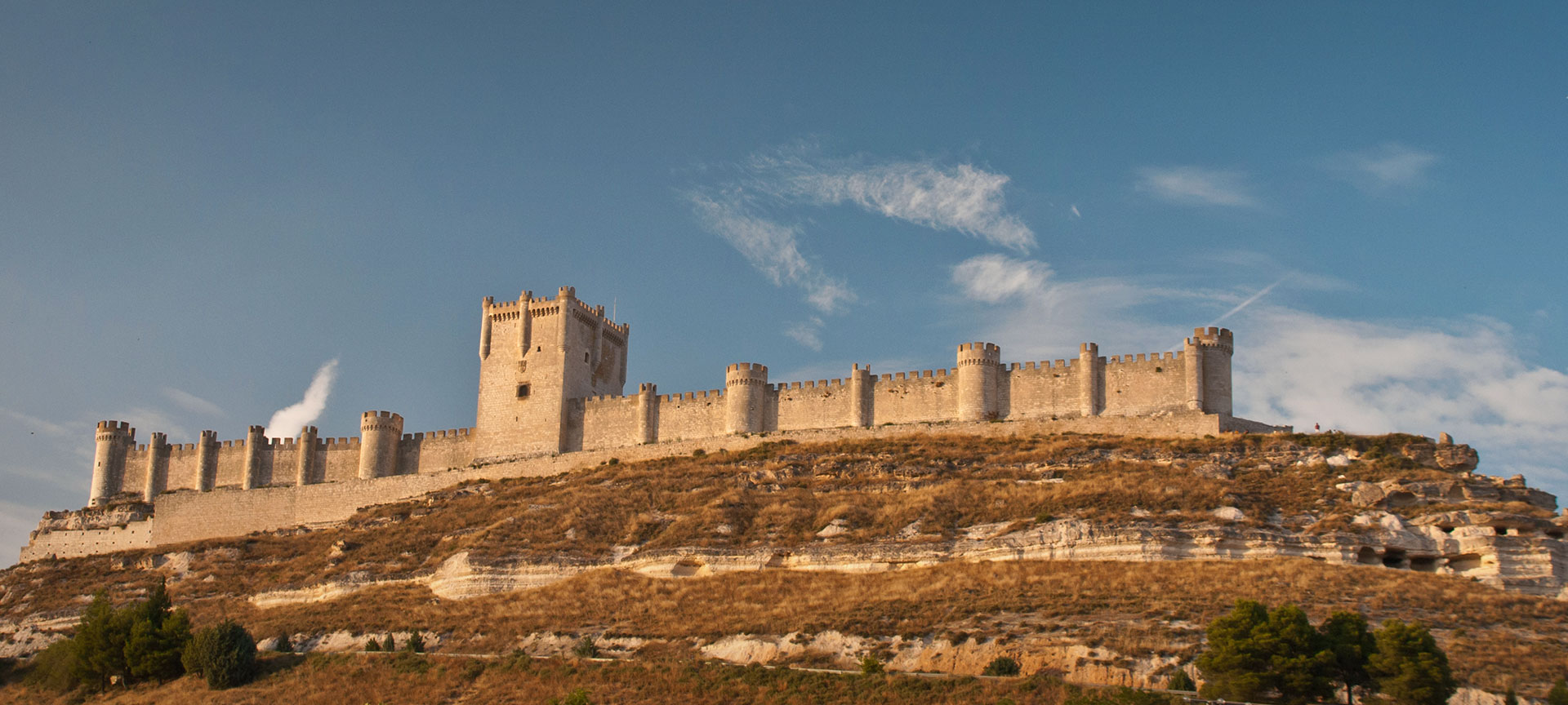 Vue panoramique du château de Peñafiel. Valladolid