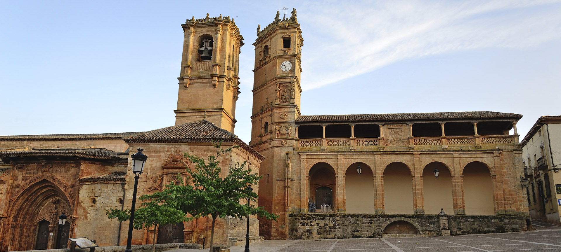 Iglesia de la Santísima Trinidad y Torre de El Tardón de Alcaraz (Albacete, Castilla-La Mancha)