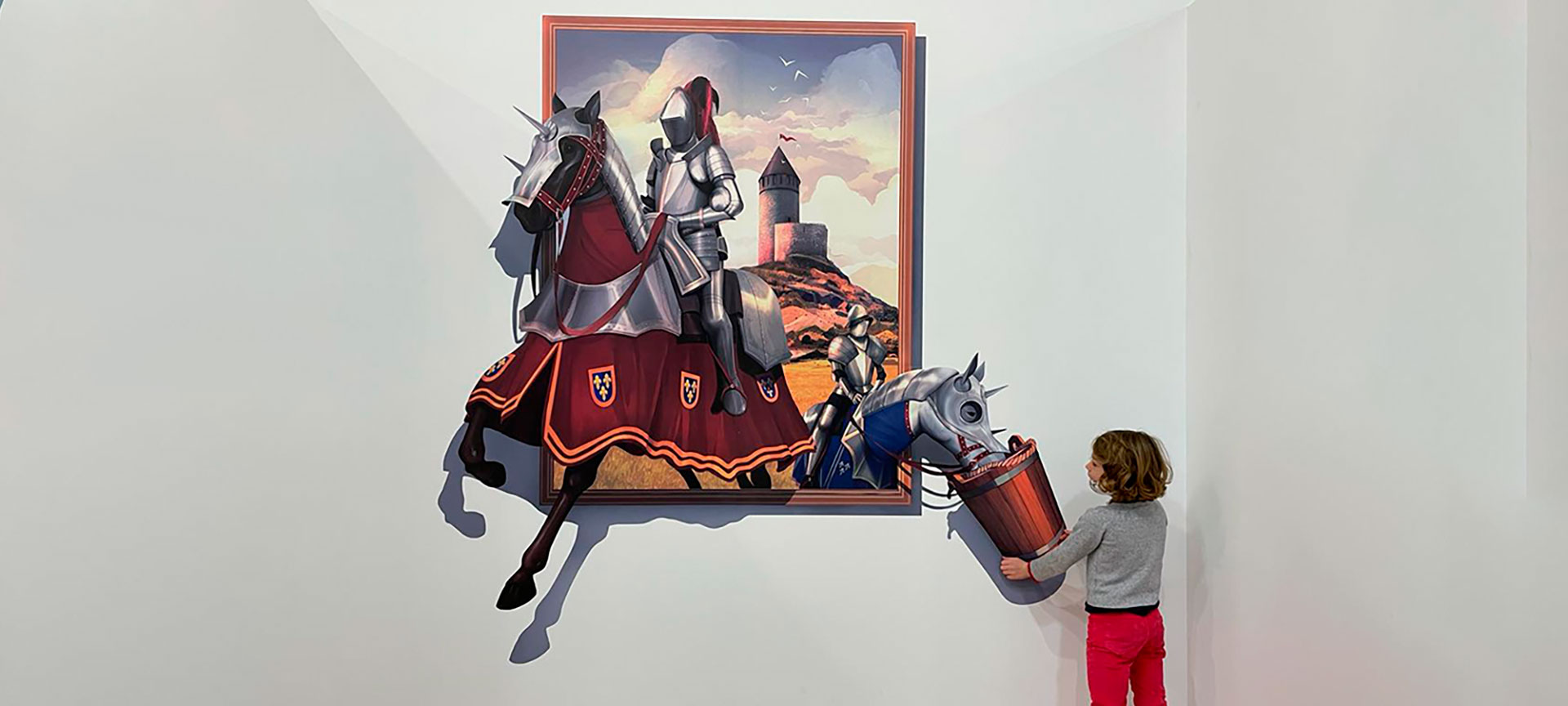 Mädchen im Iluziona-Museum von Toledo