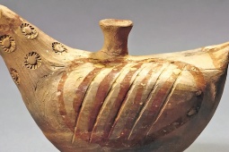 Muzeum Albacete. Zbliżenie na gołębia z Amarejo. Iberowie. III wiek