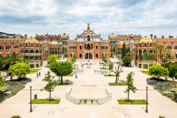 Gesamtansicht der Jugendstilanlage Sant Pau, Barcelona