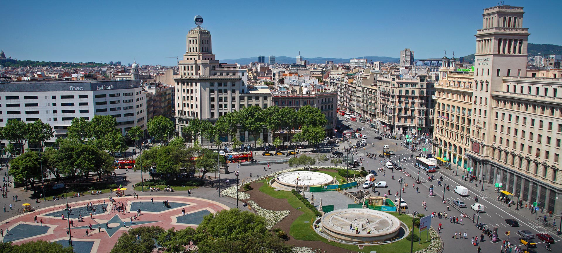 カタルーニャ広場。バルセロナ