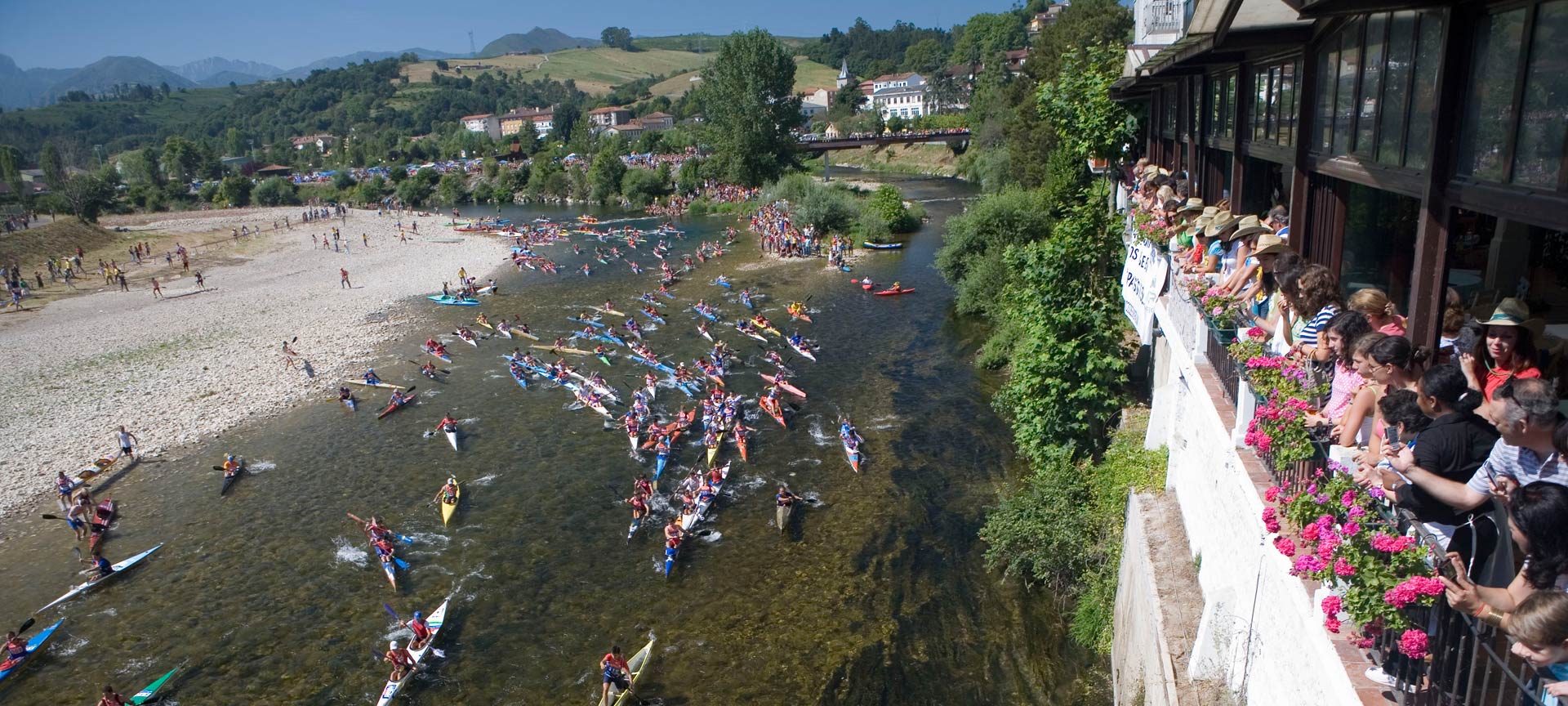 Święto Kajaków. Międzynarodowy spływ kajakowy rzeką Sella