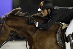 バルセロナで開催された国際障害馬術大会で演技するピラール・コルドン選手
