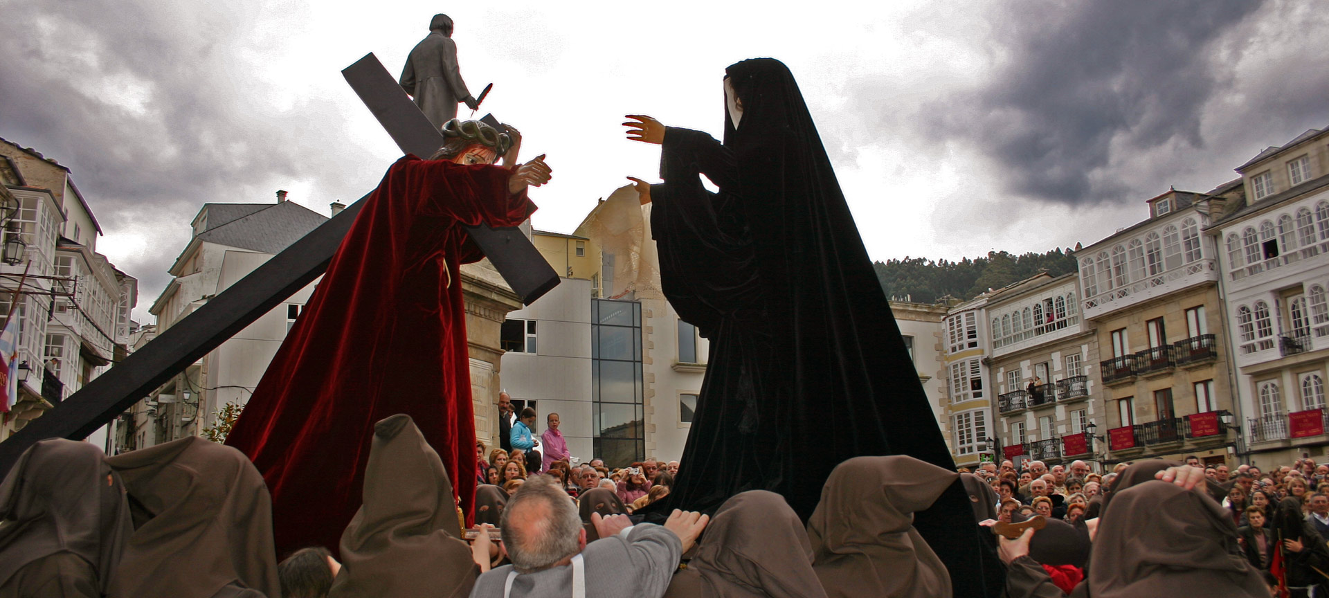 Traditional Galician folk music group in the Fiestas of San Froilán Easter Week in Viveiro