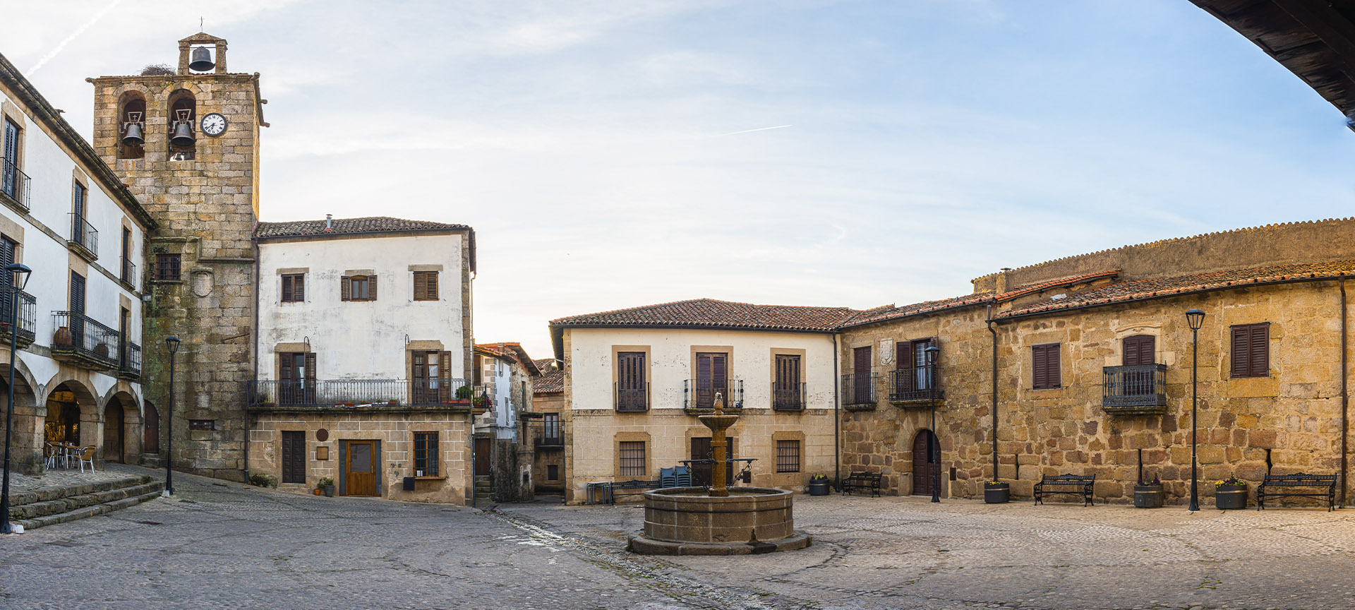 Plaza Mayor de San Martín de Trevejo (Cáceres, Extremadura)