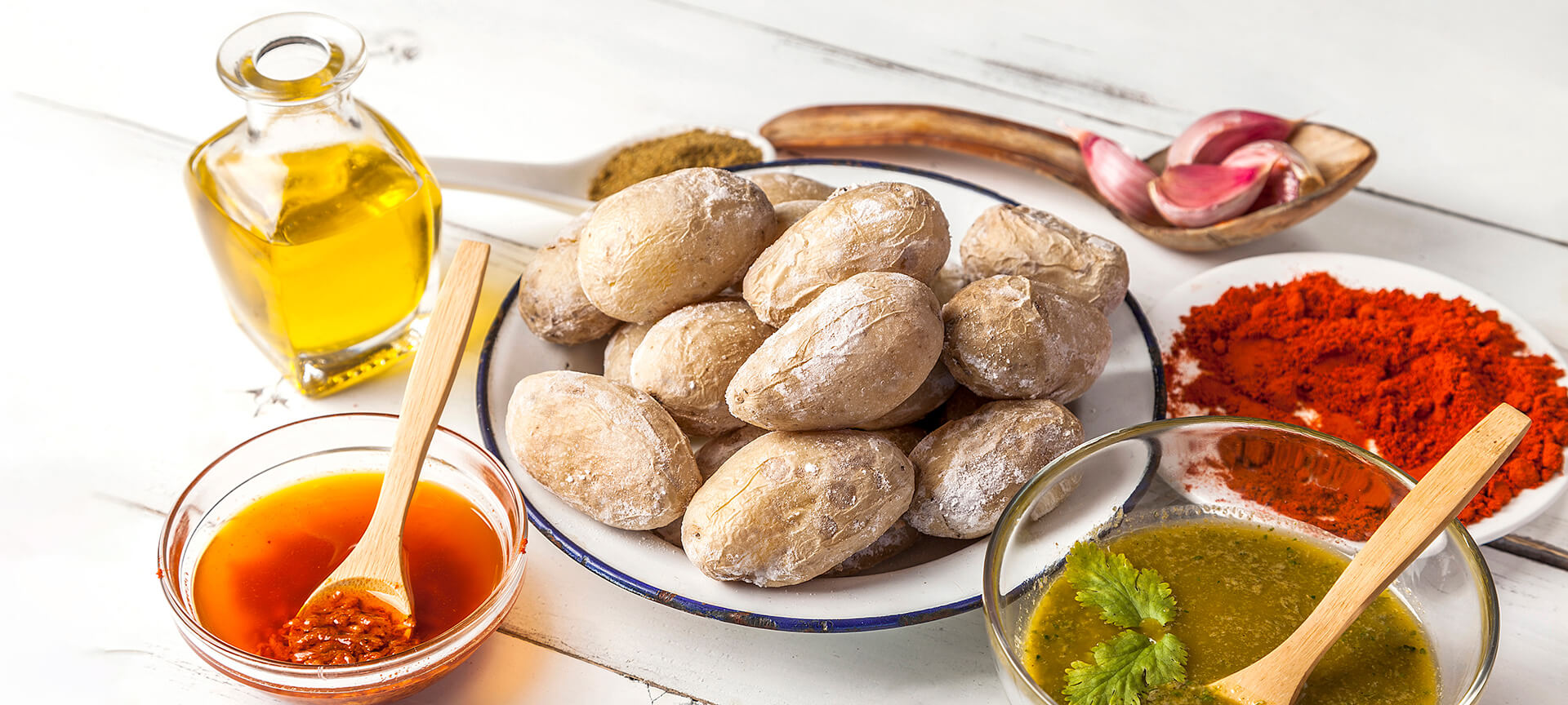 Papas arrugadas with mojo canario