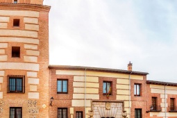 Casa e Torre dos Lujanes. Madri
