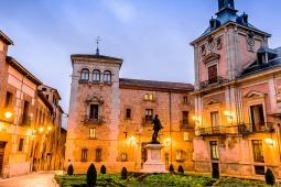 Casa de la Villa e Casa de Cisneros. Madri