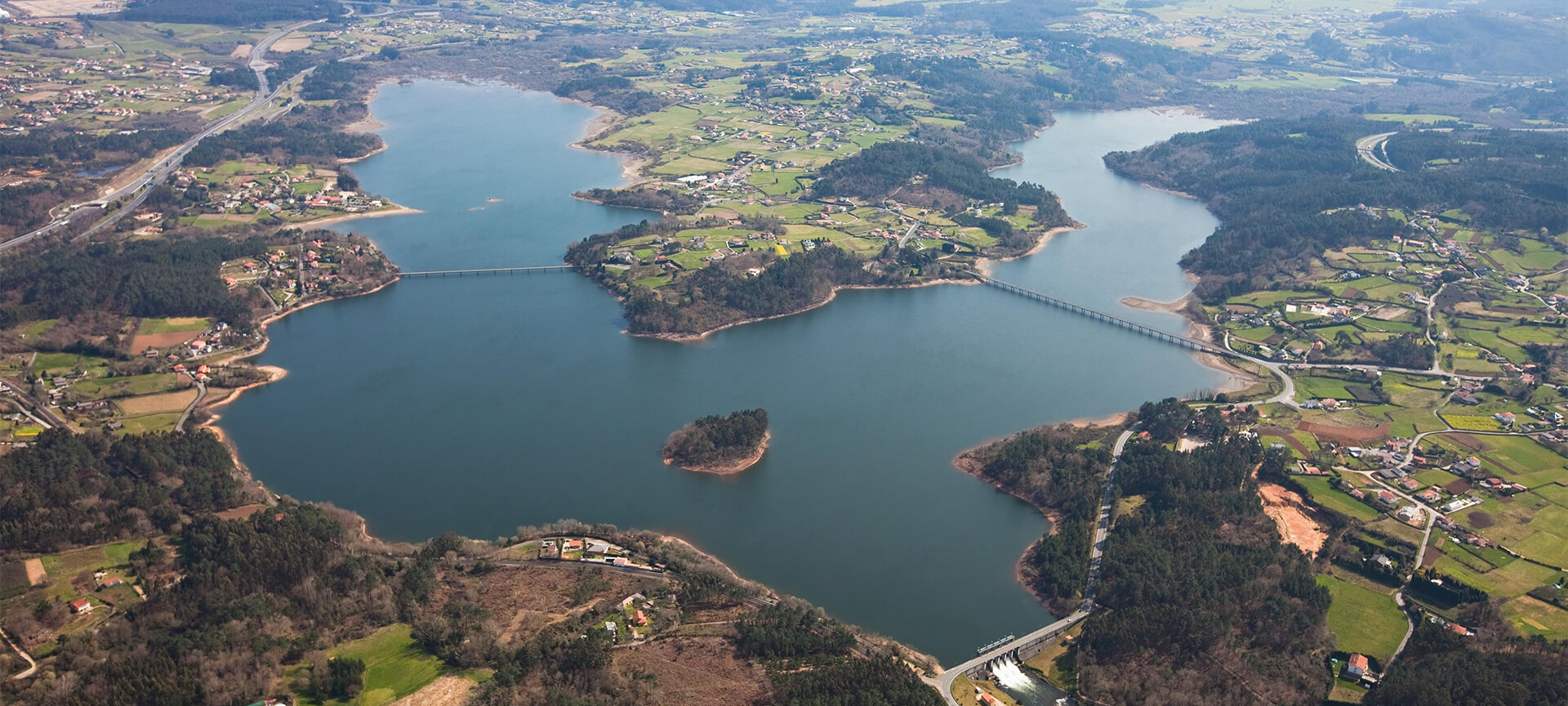 Lago di Abegondo nelal riserva della biosfera marina Coruñesas