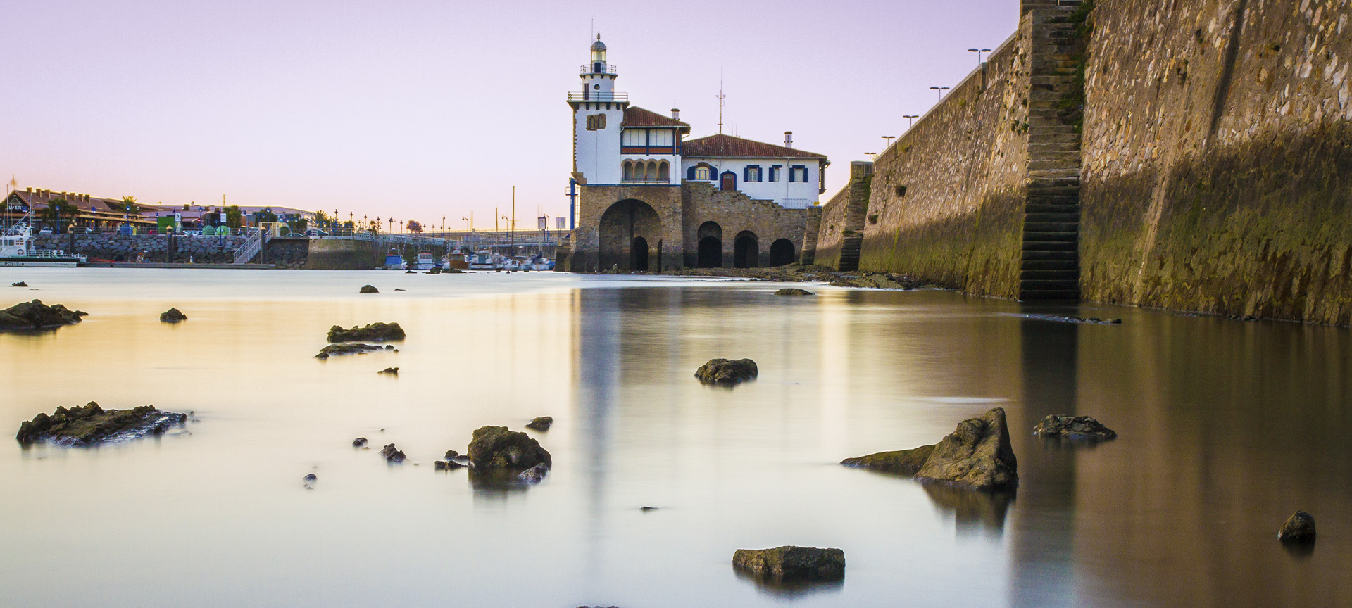 Phare de Getxo (province de Biscaye, Pays basque)