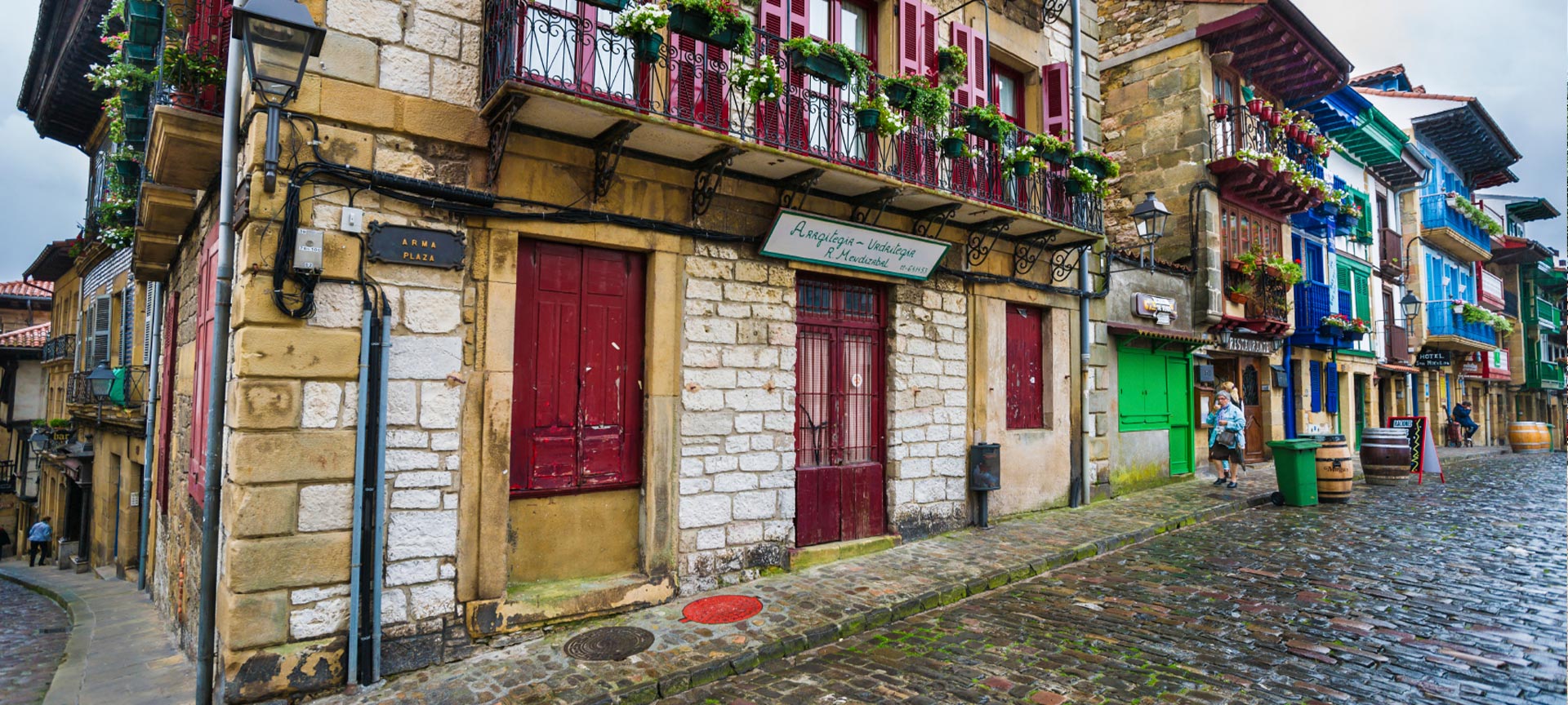 Streets of Hondarribia in Guipúzcoa (the Basque Country) Streets of Hondarribia in Guipúzcoa (the Basque Country)