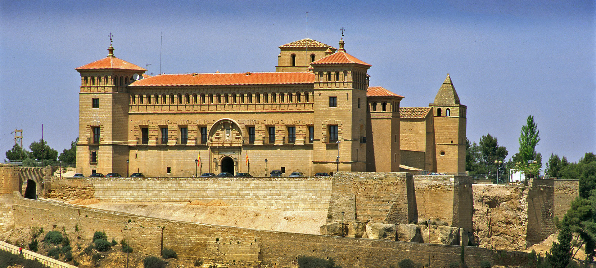 Parador de Alcañiz の外観