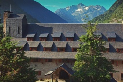 Parador de Artíes の外観