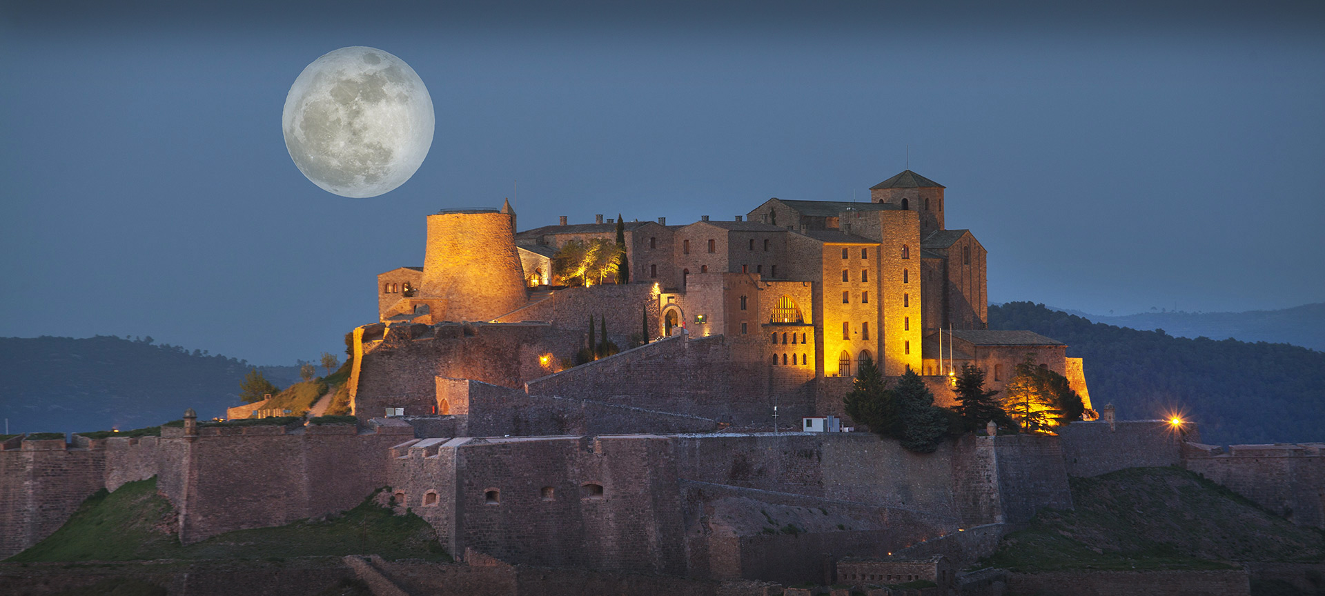 Parador de Cardona の外観