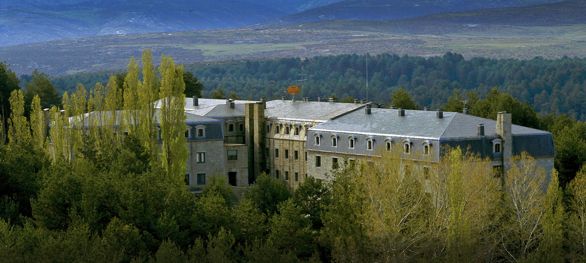 Parador de Gredos の外観 Parador de Gredos の外観