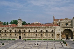 Parador de León の外観