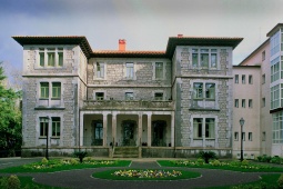 Parador de Limpias の外観