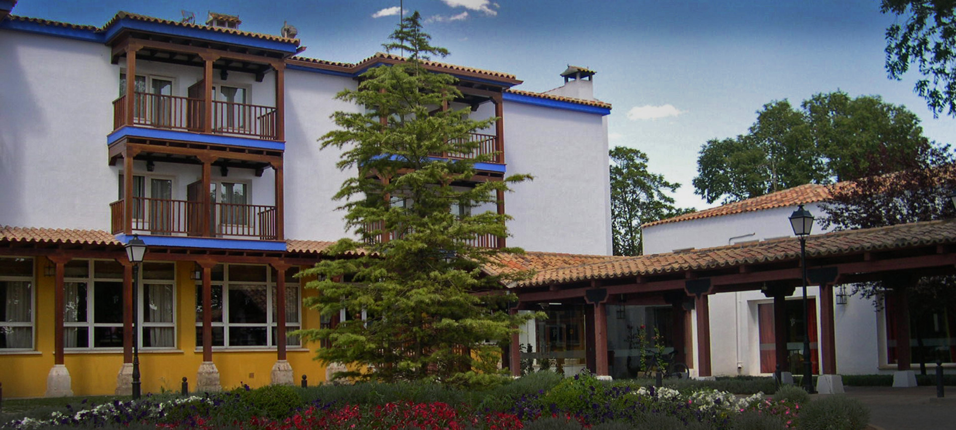 Parador de Manzanares の外観