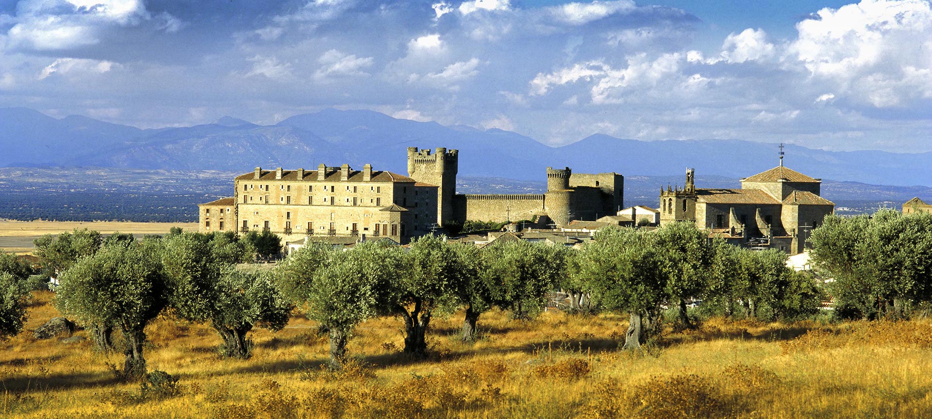 Parador de Oropesa の外観