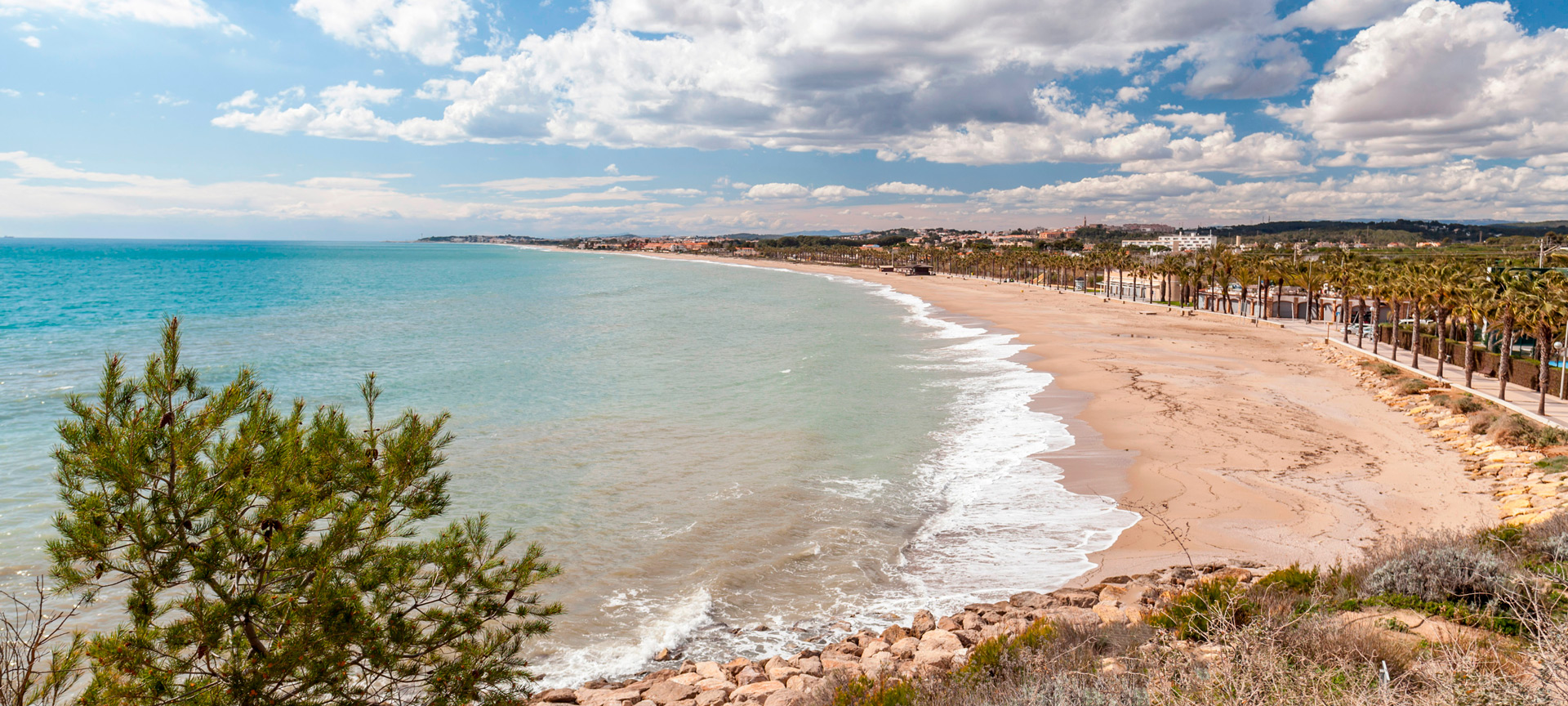 Plaża w Creixell w Tarragonie, Katalonia