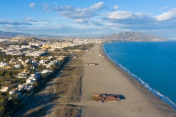Plaża Puerto de Rey w Verze w Almerii, Andaluzja