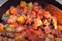 Magras com tomate