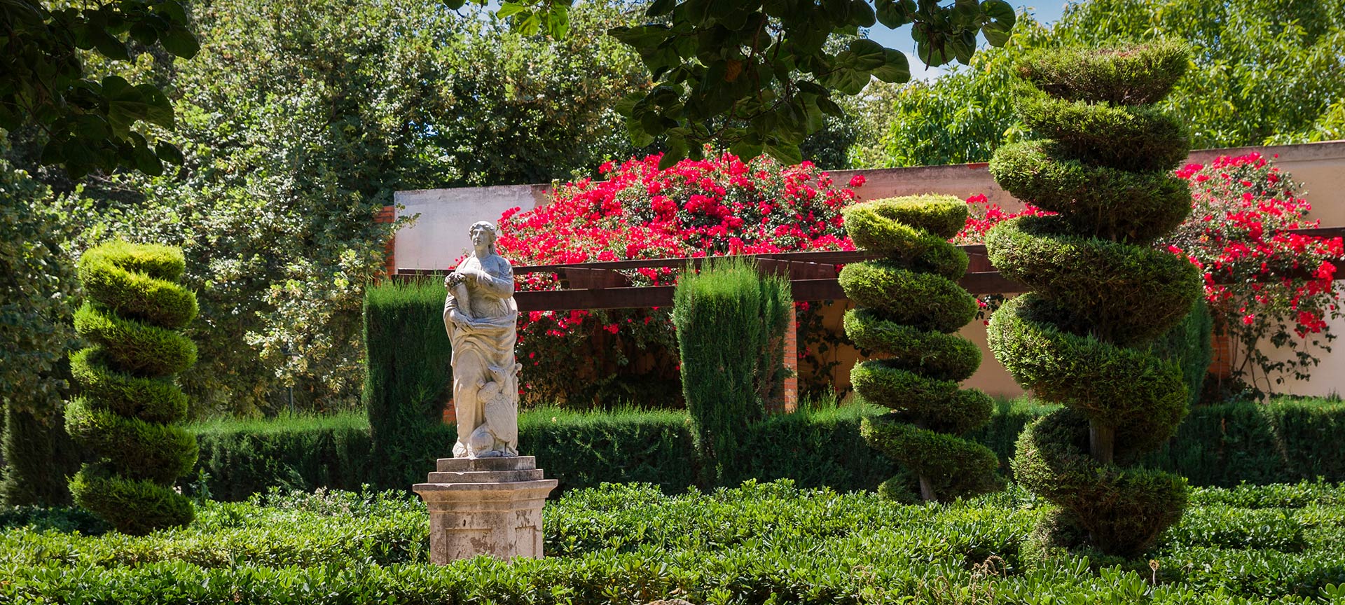 El Real Gardens