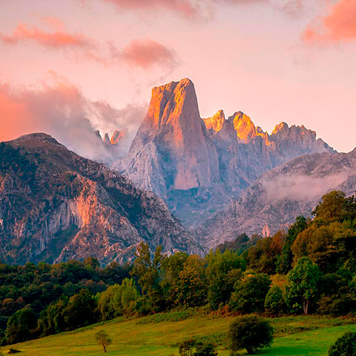 Naranjo de Bulmes. Picos de Europa National Park, Asturias