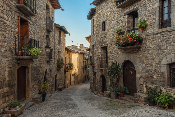 Street in Aínsa. Huesca Street in Aínsa. Huesca