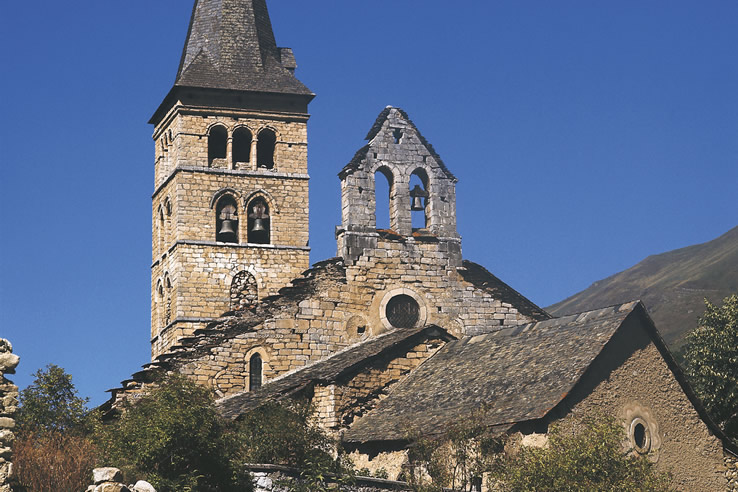 Iglesia románica de Santa María de Artíes (Lleida, Cataluña) Iglesia románica de Santa María de Artíes (Lleida, Cataluña)