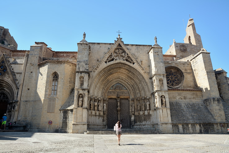 Outside view of the Archpriest's Basilica of Santa María la Mayor in Morella (Castellón, Region of Valencia)