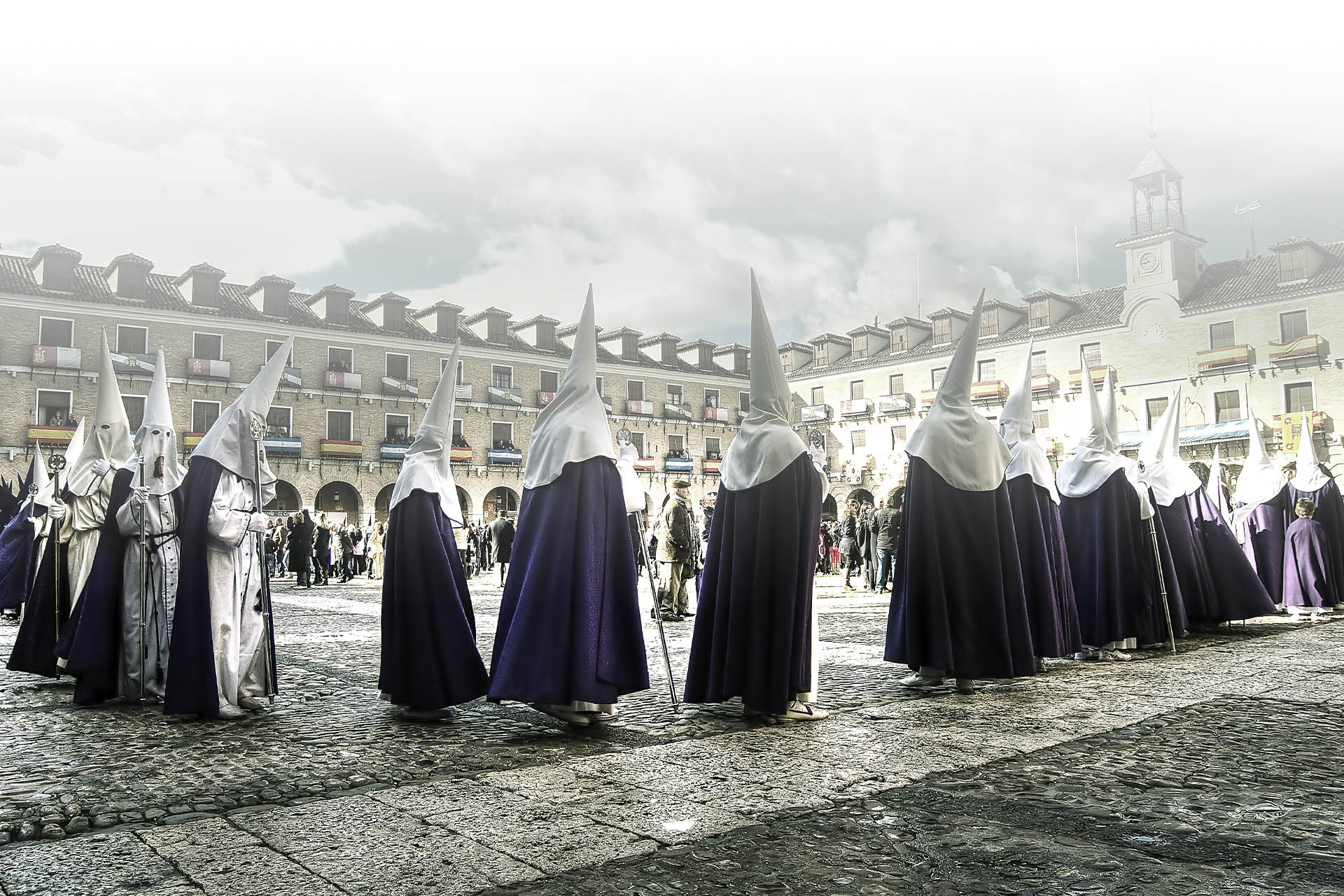 Plaza Mayor di Ocaña durante la celebrazione della Settimana Santa