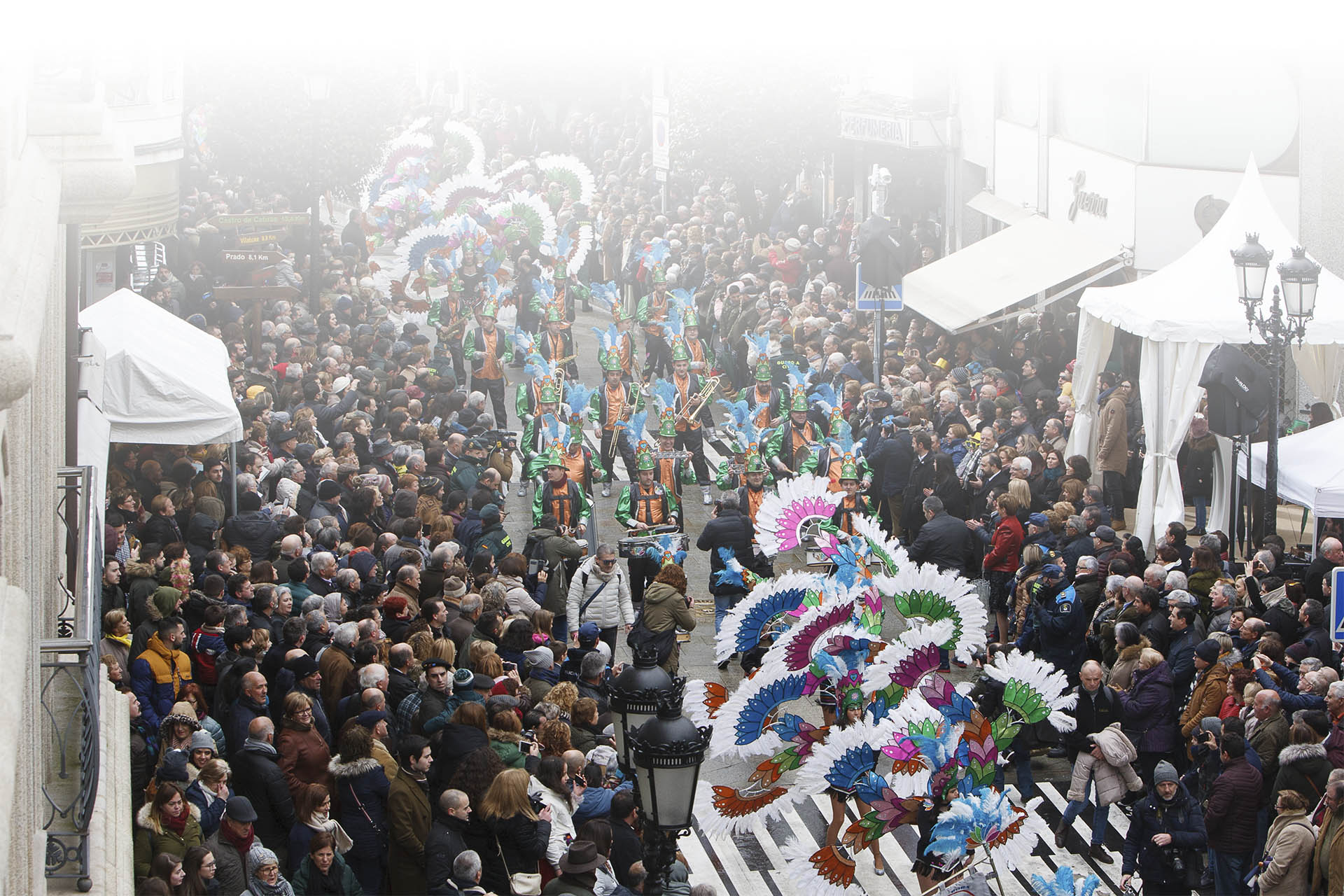 Parade of floats, brass bands and troupes at the Feira do Cocido in Lalín (Pontevedra, Galicia) Parade of floats, brass bands and troupes at the Feira do Cocido in Lalín (Pontevedra, Galicia)