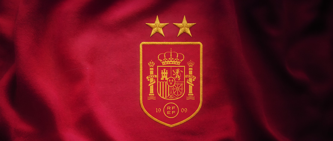 Spain's crest featuring the two stars symbolizing their two World Cup titles