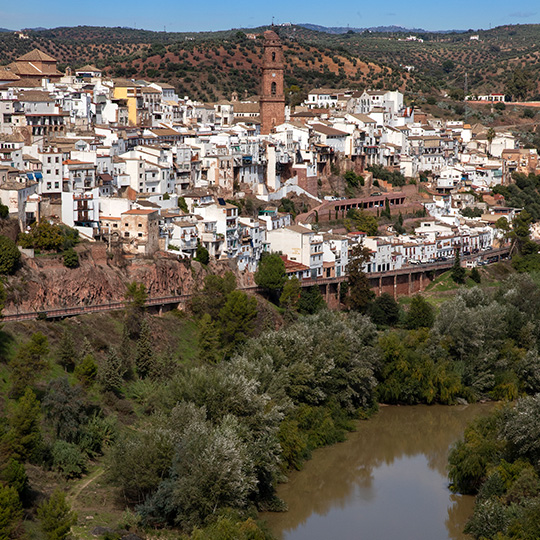 Vista del río Guadalquivir en Montoro, Córdoba, Andalucía