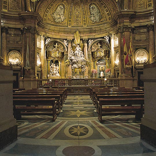 Intérieur de la Basilique du Pilar. Saragosse